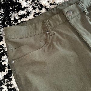 Lululemon Men’s ABC Pant Slim (31x34) Dark Olive